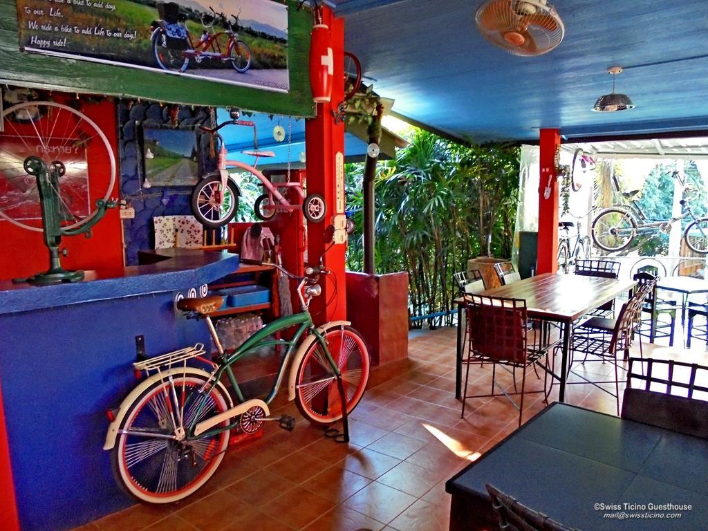 Swiss Ticino Guesthouse & Restaurant Mae Wang Extérieur photo