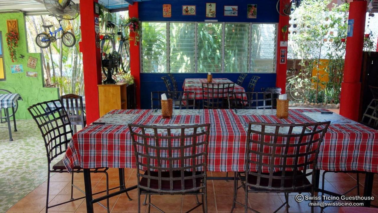 Swiss Ticino Guesthouse & Restaurant Mae Wang Extérieur photo